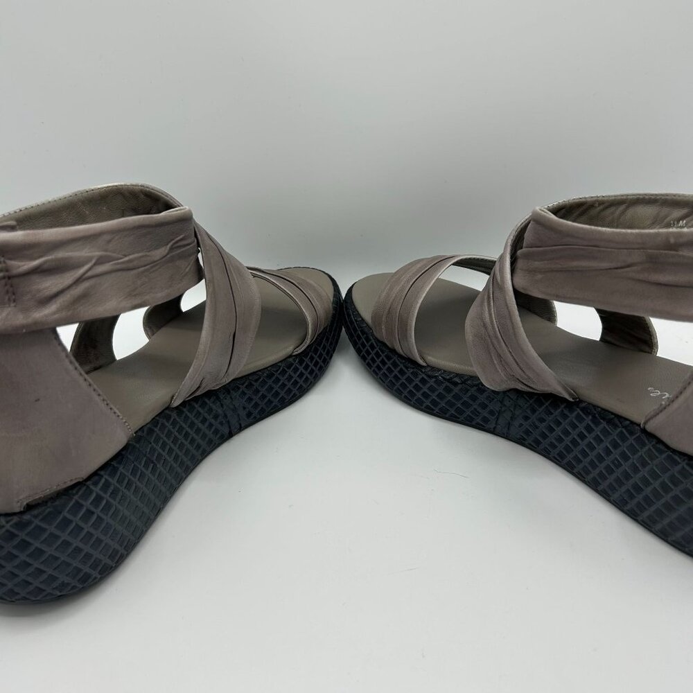 Diba True Womens Leather Sandals Size 11M Emmie Lou Taupe Strappy Wedge Zip Back - Picture 7 of 10